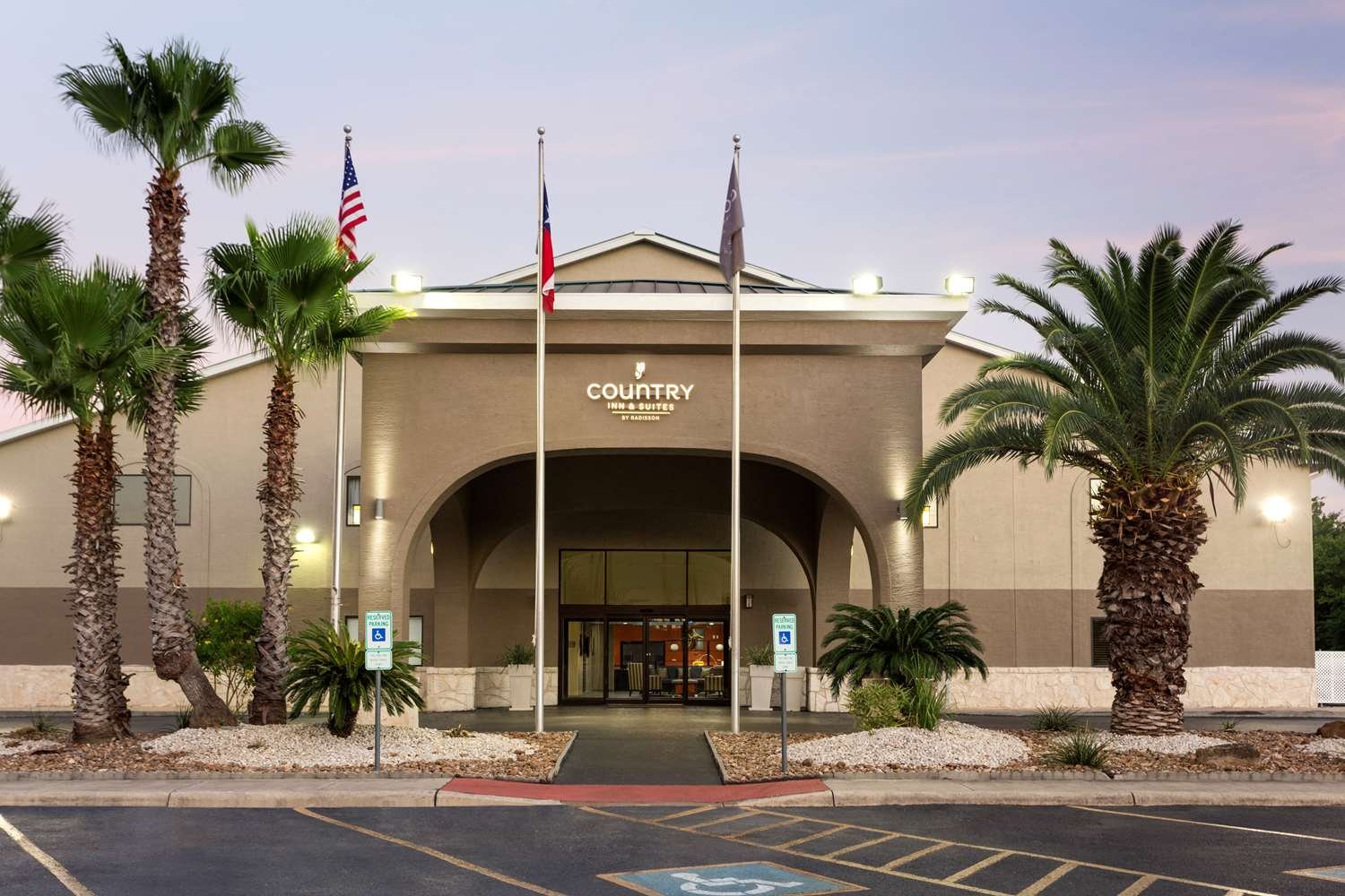 cheap hotels near lackland afb