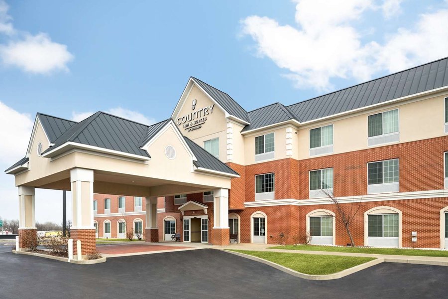 COUNTRY INN & SUITES BY RADISSON, ST. PETERS, MO $76 ($̶1̶1̶7̶ ...