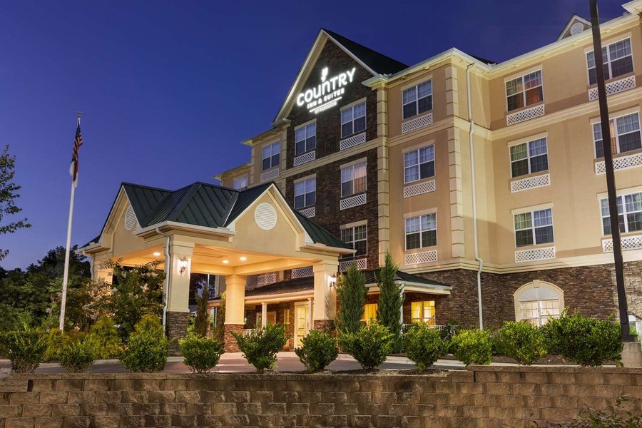 COUNTRY INN & SUITES BY RADISSON, ASHEVILLE WEST, NC $75 ($̶1̶2̶7̶ ...