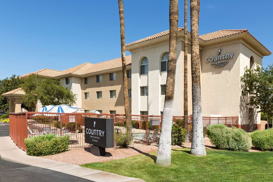 COUNTRY INN & SUITES BY RADISSON, PHOENIX AIRPORT, AZ $72 ($̶1̶0̶7̶ ...