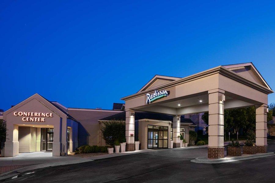 RADISSON HOTEL & CONFERENCE CENTER CORALVILLE - IOWA CITY $79 ($̶1̶1̶6̶ ...