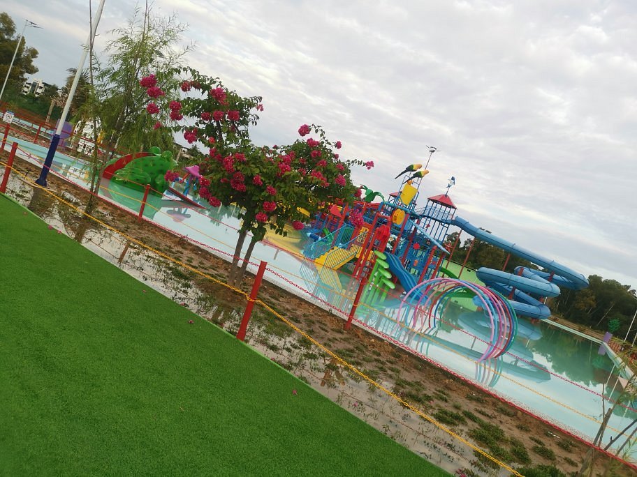 Kota air kinabalu tema taman Poskod Taman