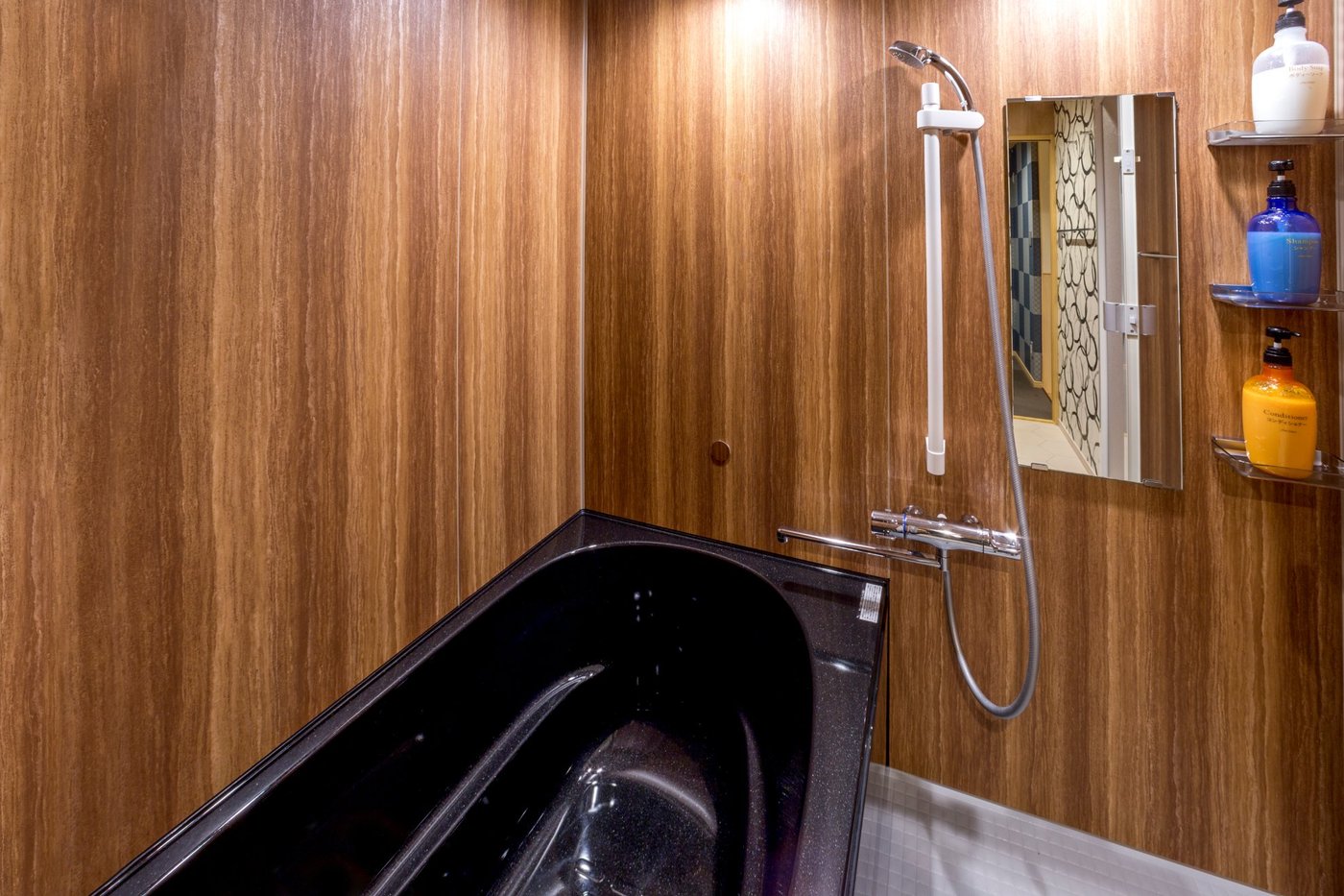 OOKINI HOTELS SHINSAIBASHI SENNENCHO APARTMENT - Lodging Reviews (Chuo, Japan) OOKINI HOTELS SHINSAIBASHI SENNENCHO APARTMENT... 