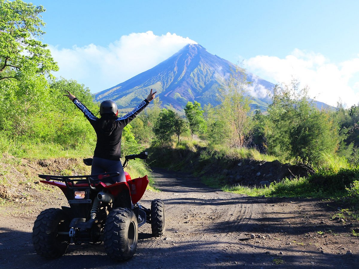 Mt. Mayon Beautiful & Dangerous #short - CB360