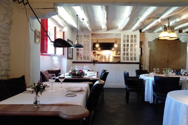 RESTAURANTE LA REVELIA, Amorebieta - Restaurant Reviews, Photos