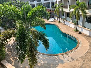 President Hotel in Udon Thani, image may contain: Hotel, Resort, Pool, Villa