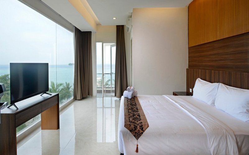 Executive Sea View facing to the ocean view