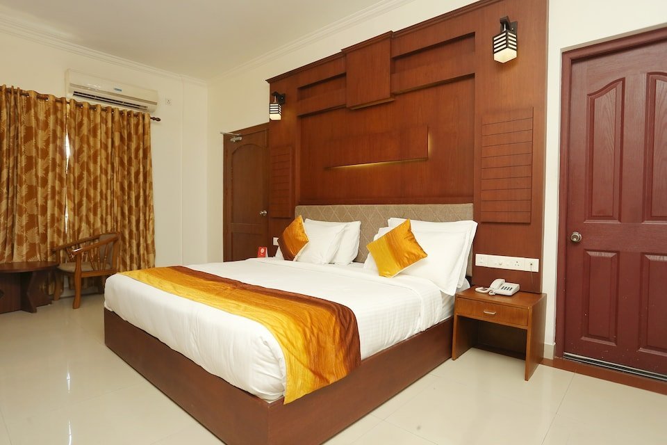 HOTEL OAK TREE - Reviews (Thiruvilwamala, India)