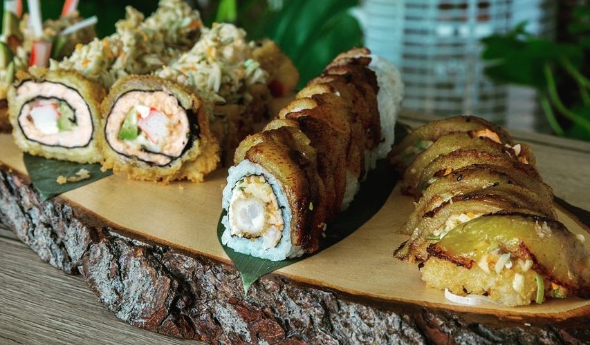 Sushi plancha Latino avec de la banane plantain 