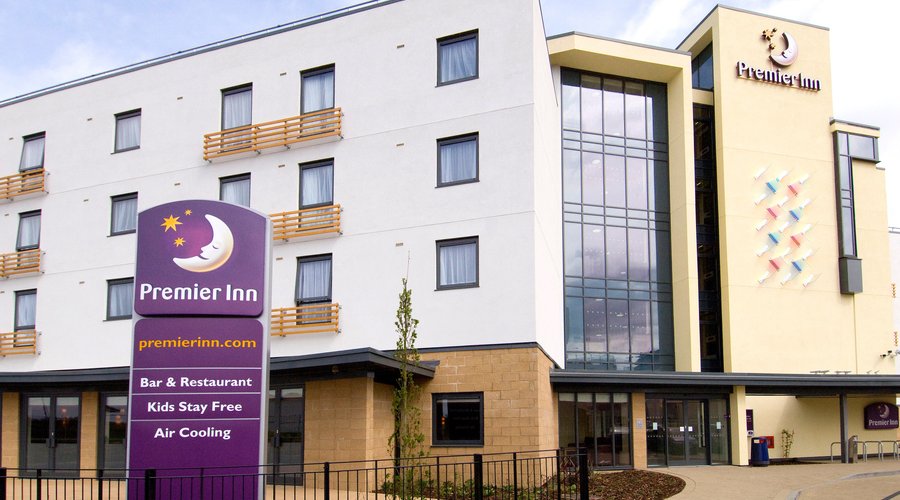 Premier Inn Cambridge (A14, J32) hotel exterior