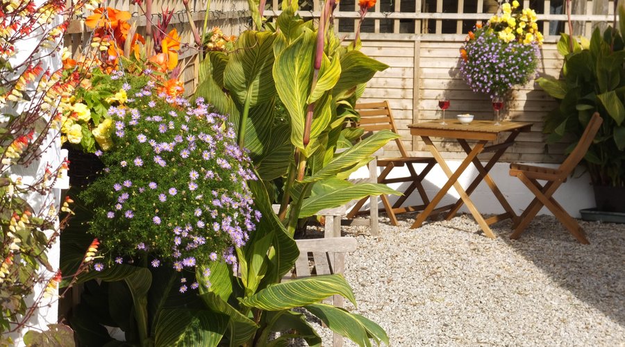 Out side seating area