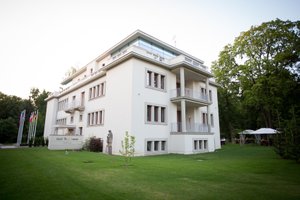 Hotel Park Avenue in Piestany, image may contain: Grass, Villa, Lawn, Hotel
