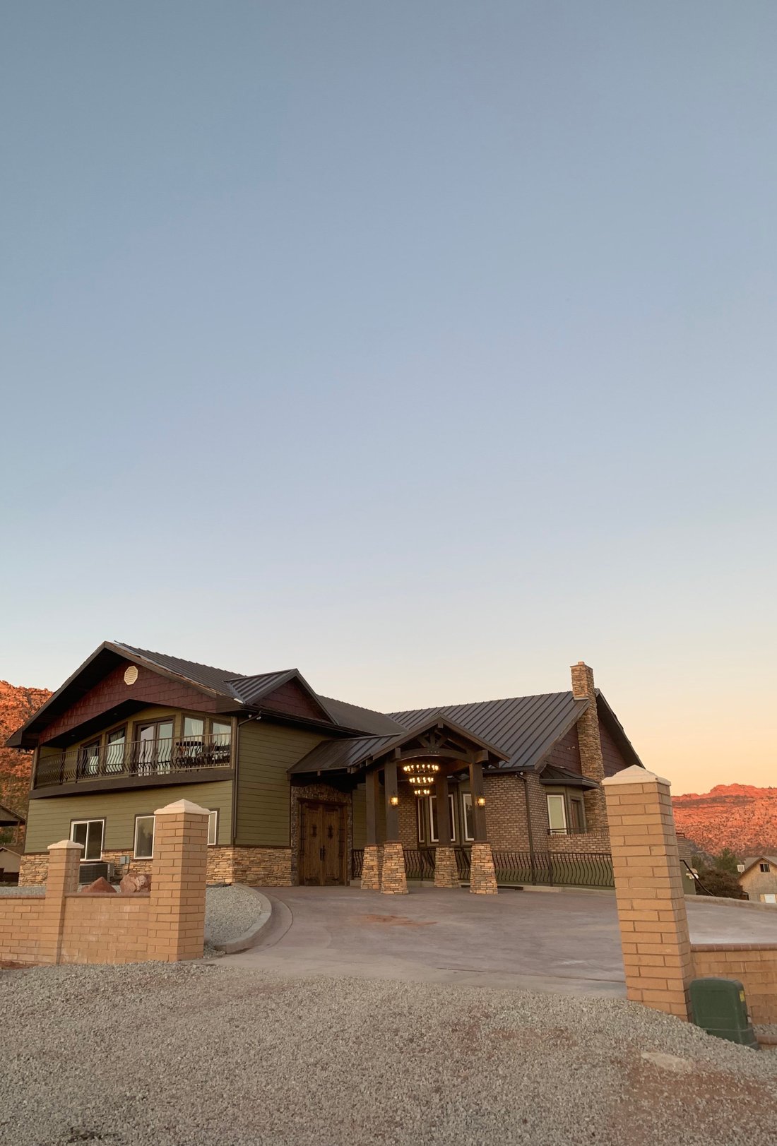 ZION CLIFF LODGE - Prices & Hotel Reviews (Hildale, UT)