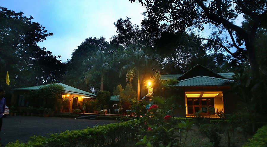mp tourism bandhavgarh hotel