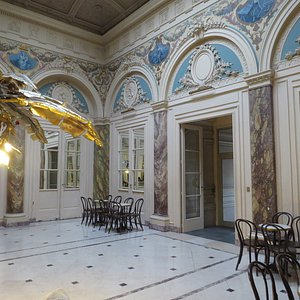 main historic lobby in BVJ PARIS 