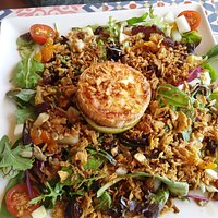 Ensalada de queso de cabra