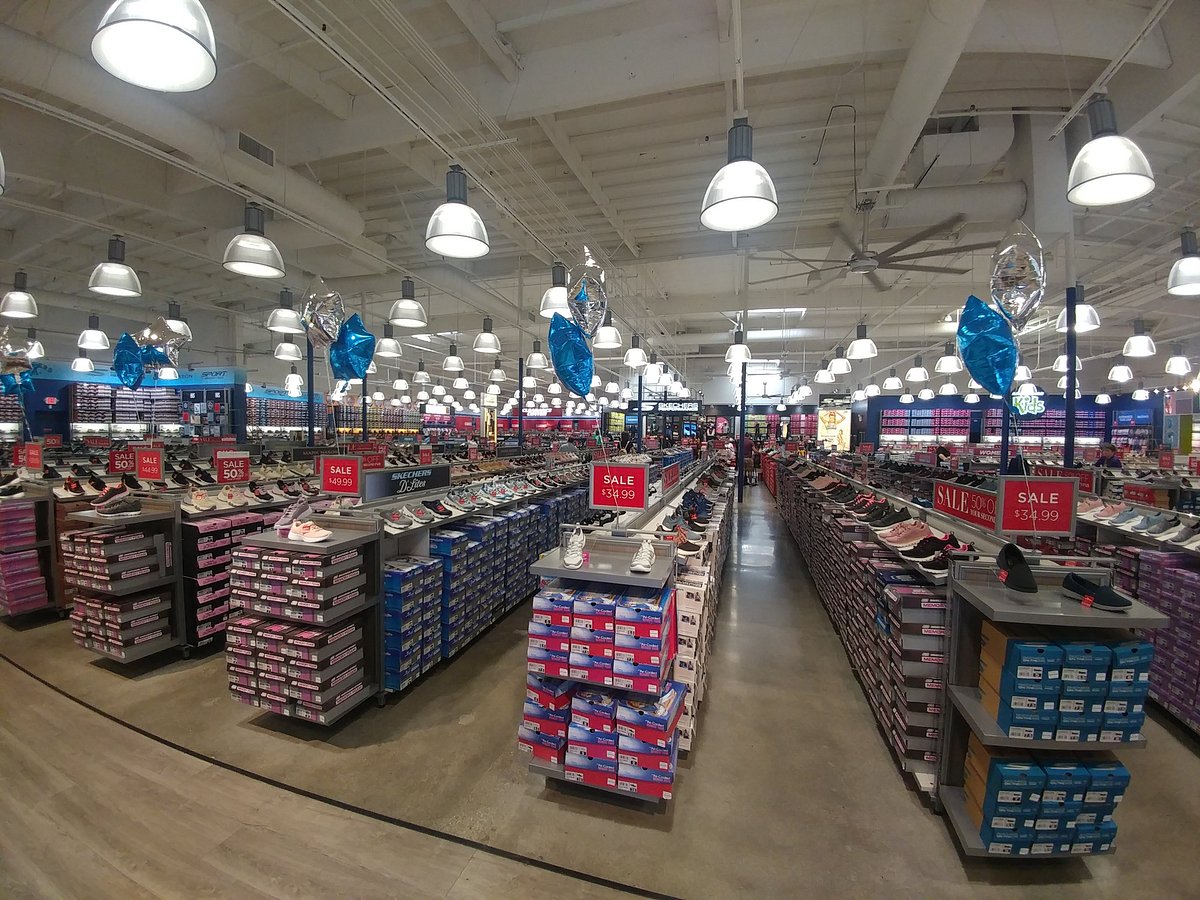 Underholdning bunke Rund ned Skechers Factory Outlet (Gardena): All You Need to Know