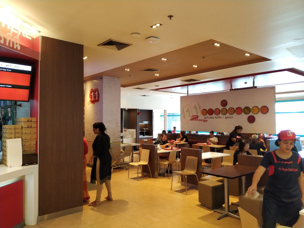 KFC - Siam Paragon, Бангкок - фото ресторана - Tripadvisor