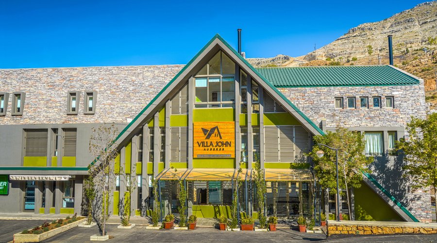 Main Hotel facade