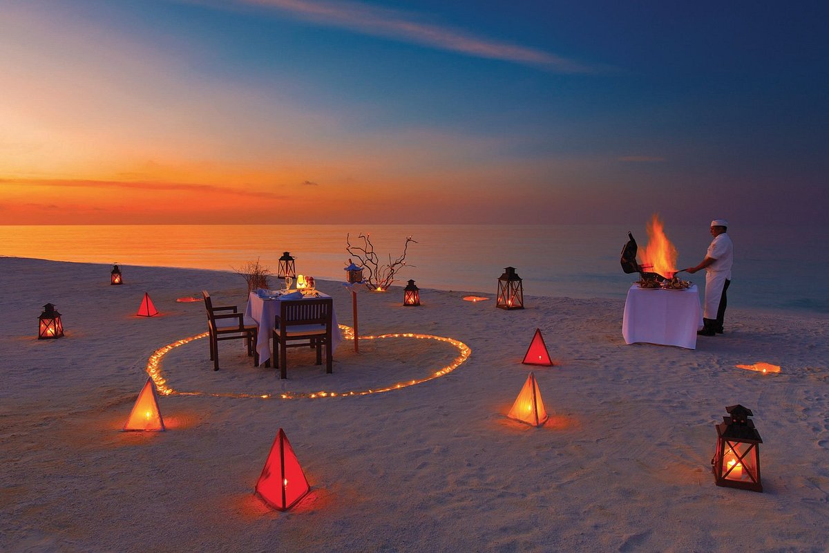 10 Romantic Beach Ideas to Try on a Dare - Relax intheglow