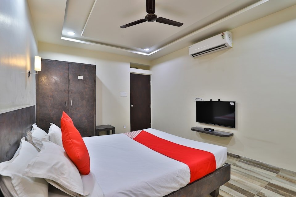 OYO 35503 HOTEL ROWTON - Specialty Hotel Reviews (Vadodara, India)