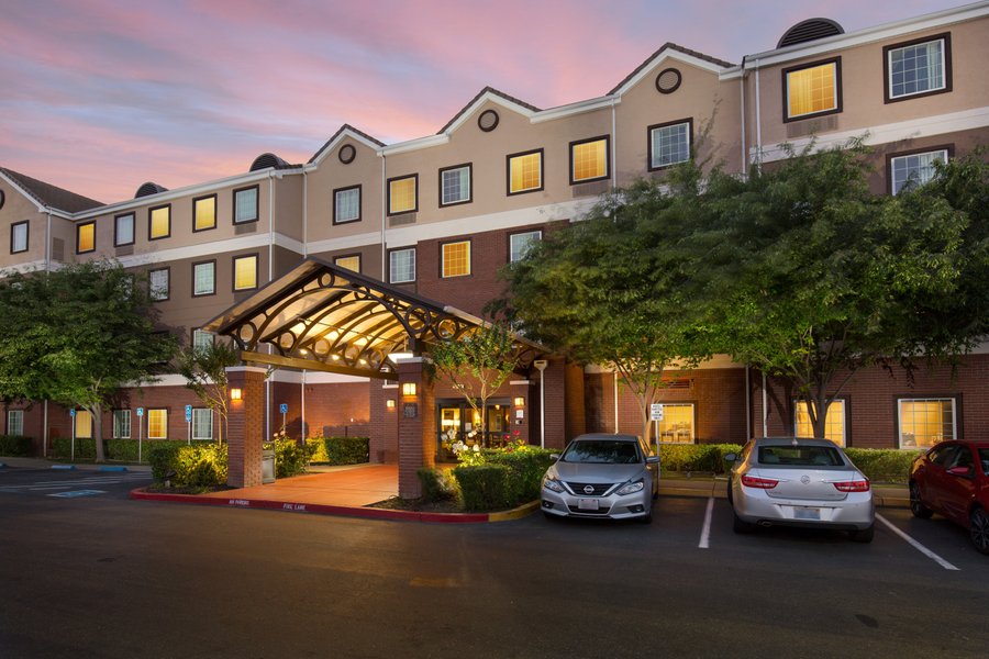 STAYBRIDGE SUITES SACRAMENTO NATOMAS  123     1  4  4    Updated 2020