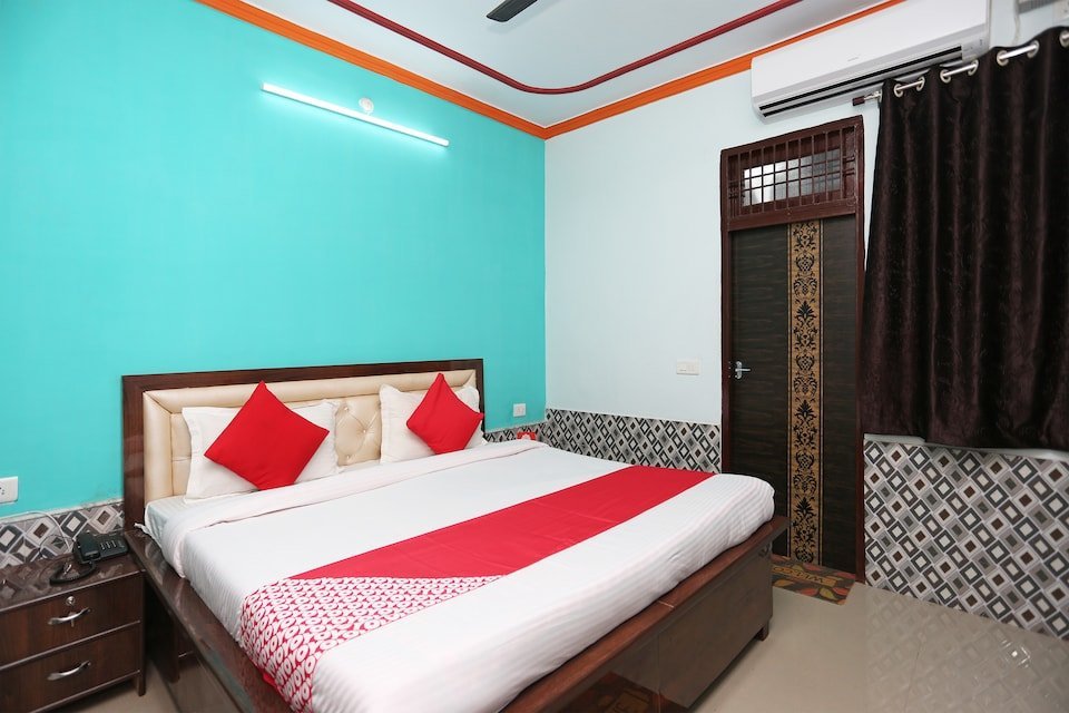 OYO 29583 RADHIKA KUNJ GUEST HOUSE - Vrindavan Hotel Reviews