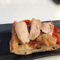 Tosta Lemon, tosta de ventresca y escalibada, y lomo con queso 💖💖💖