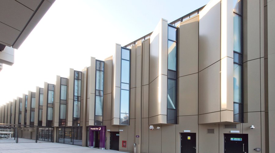 Premier Inn Liverpool City Centre (Lime Street) hotel exterior