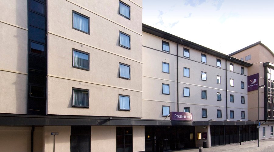 Premier Inn Liverpool City Centre (Moorfields) hotel exterior