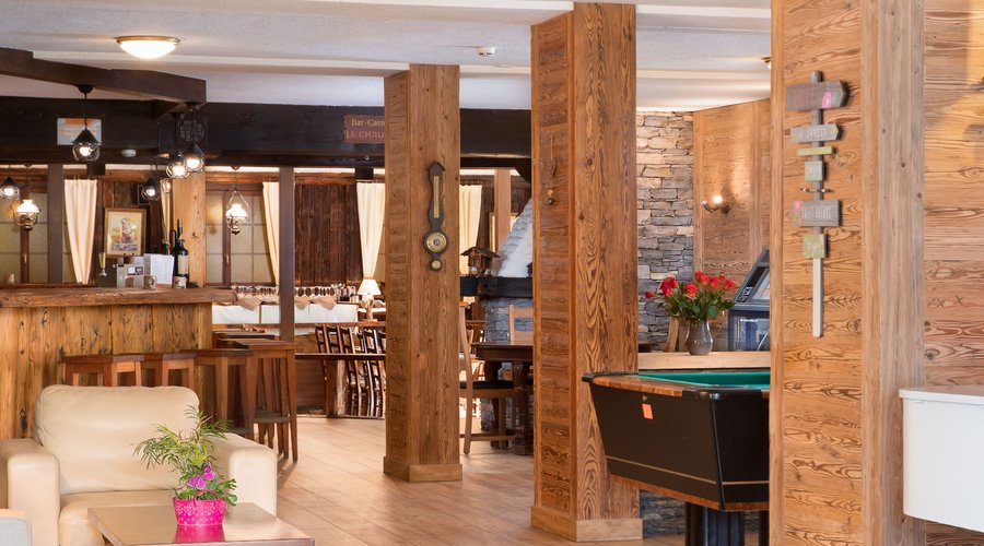 Salon et bar