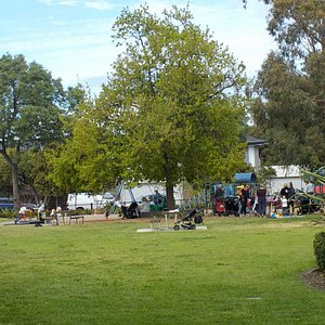 Mentone Racecourse Reserve 