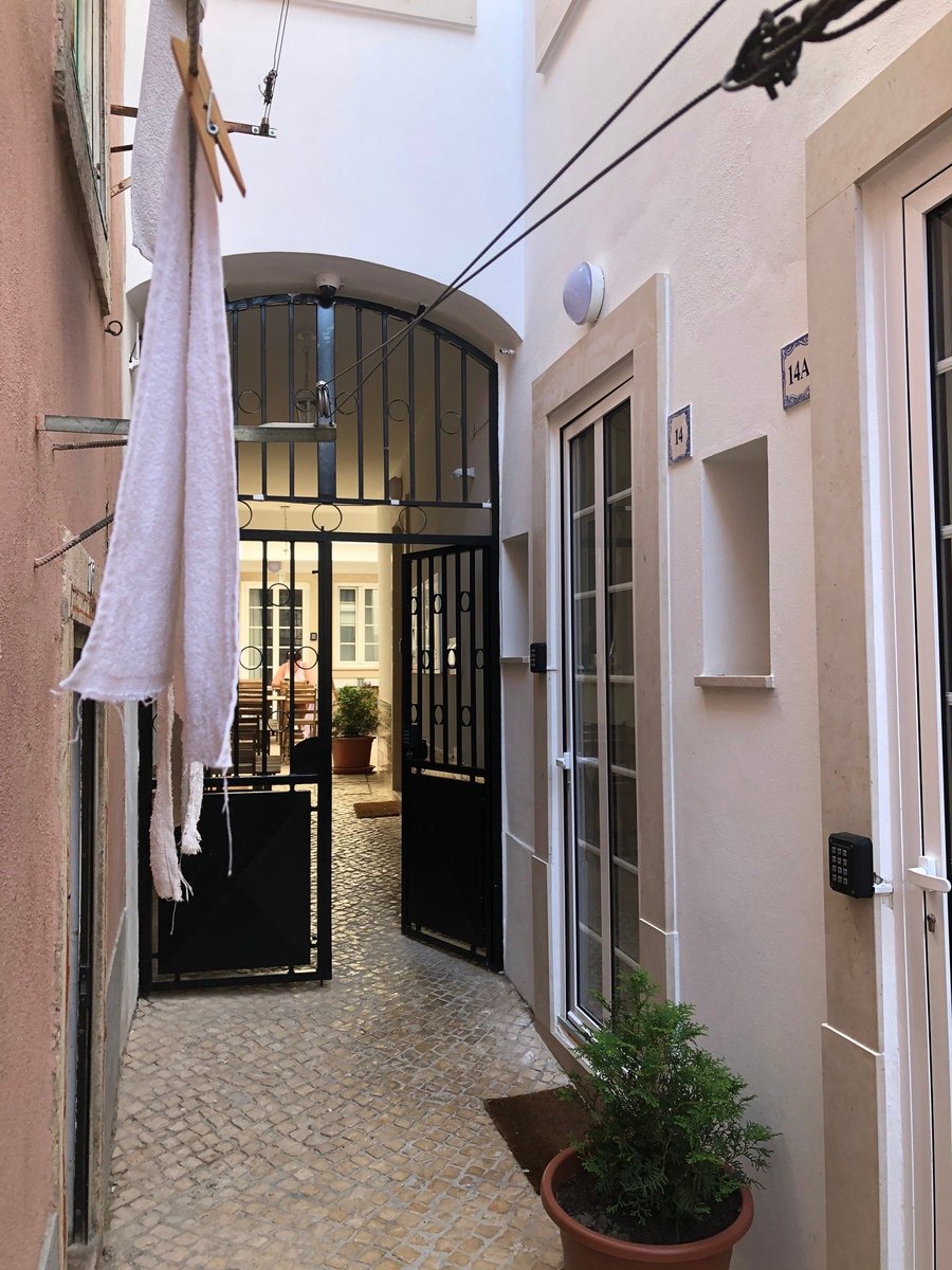 Bmyt The Villa Lodging Reviews Lisbon Portugal Tripadvisor