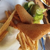 Gebratener Käse mit Pommes