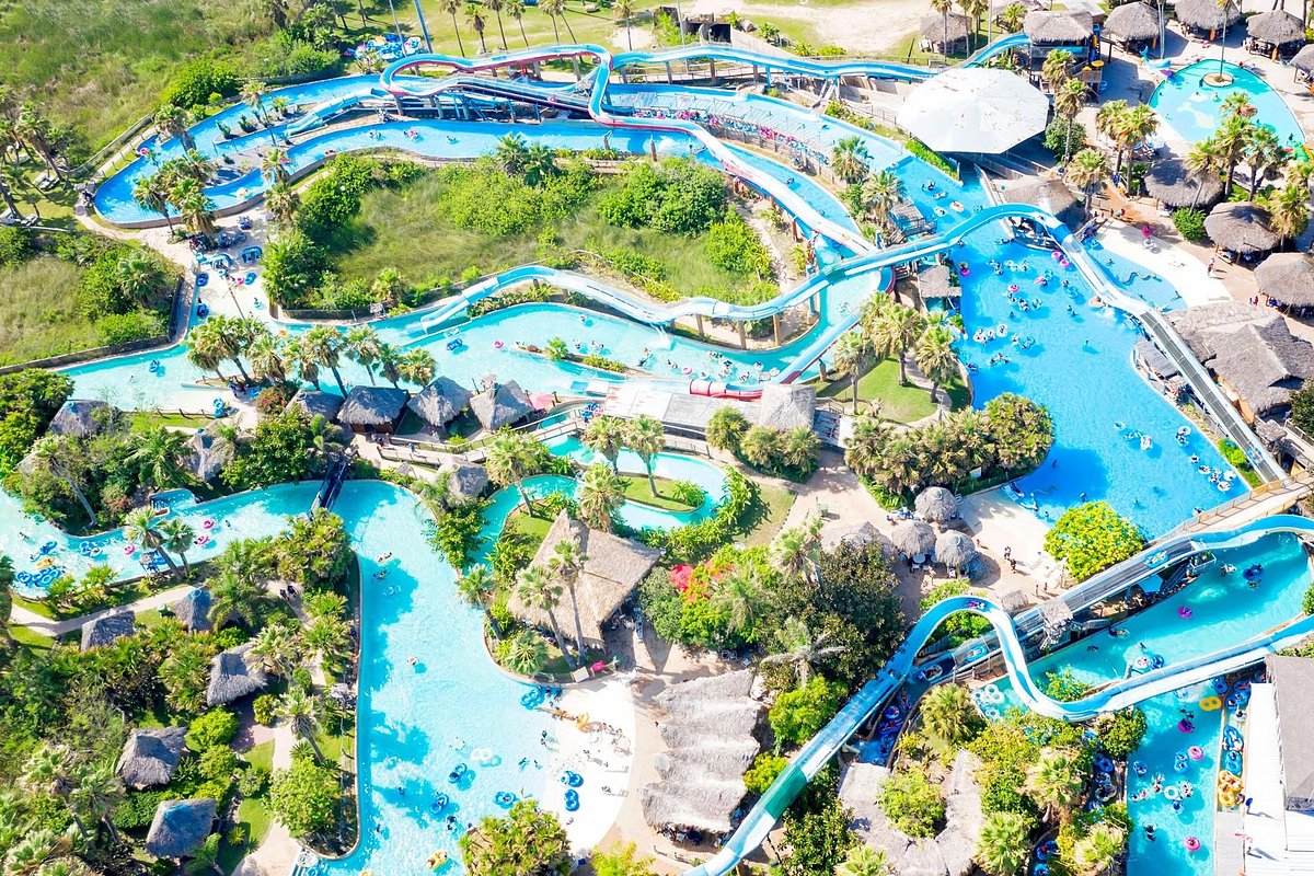 Beach Park at Isla Blanca will be opening its doors on April 22 🎉 Be sure  to grab your tickets to enjoy South Texas' best water park this…