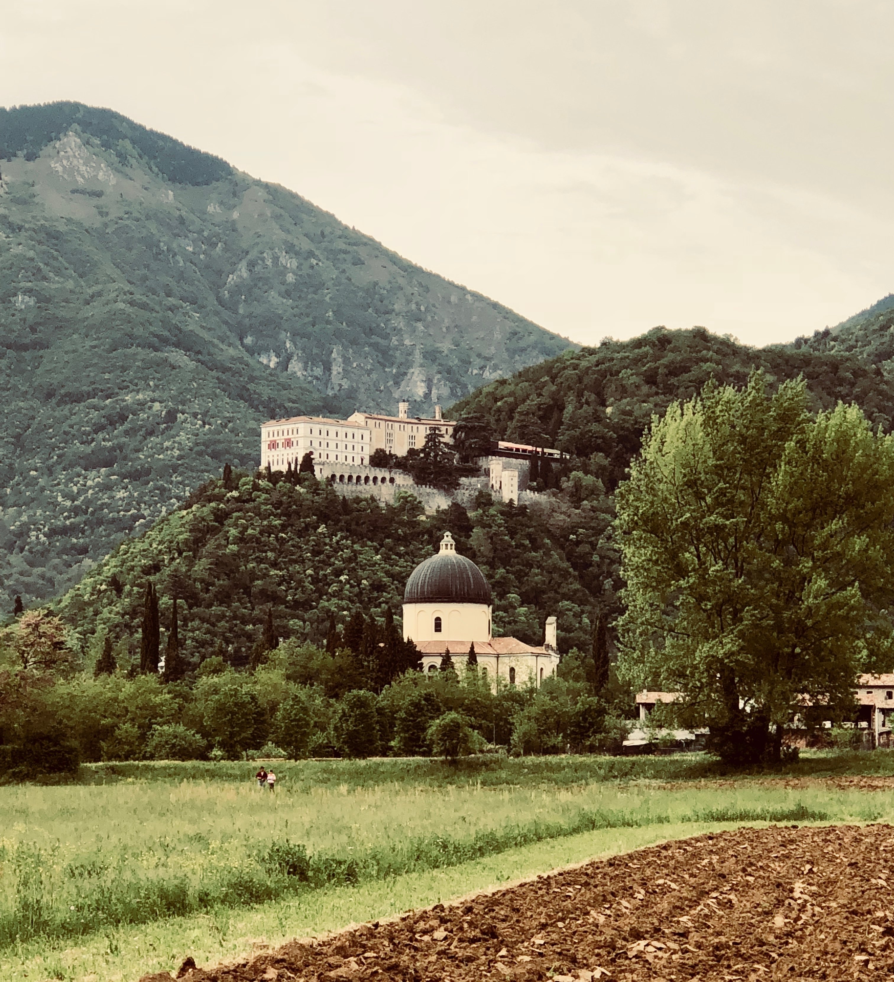 2022年 Chiesetta Di San Martino A CastelBrando - 行く前に！見どころをチェック - トリップアドバイザー