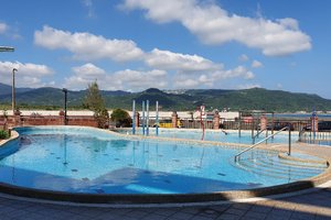 泳池及海灘