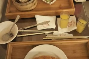 用餐 
