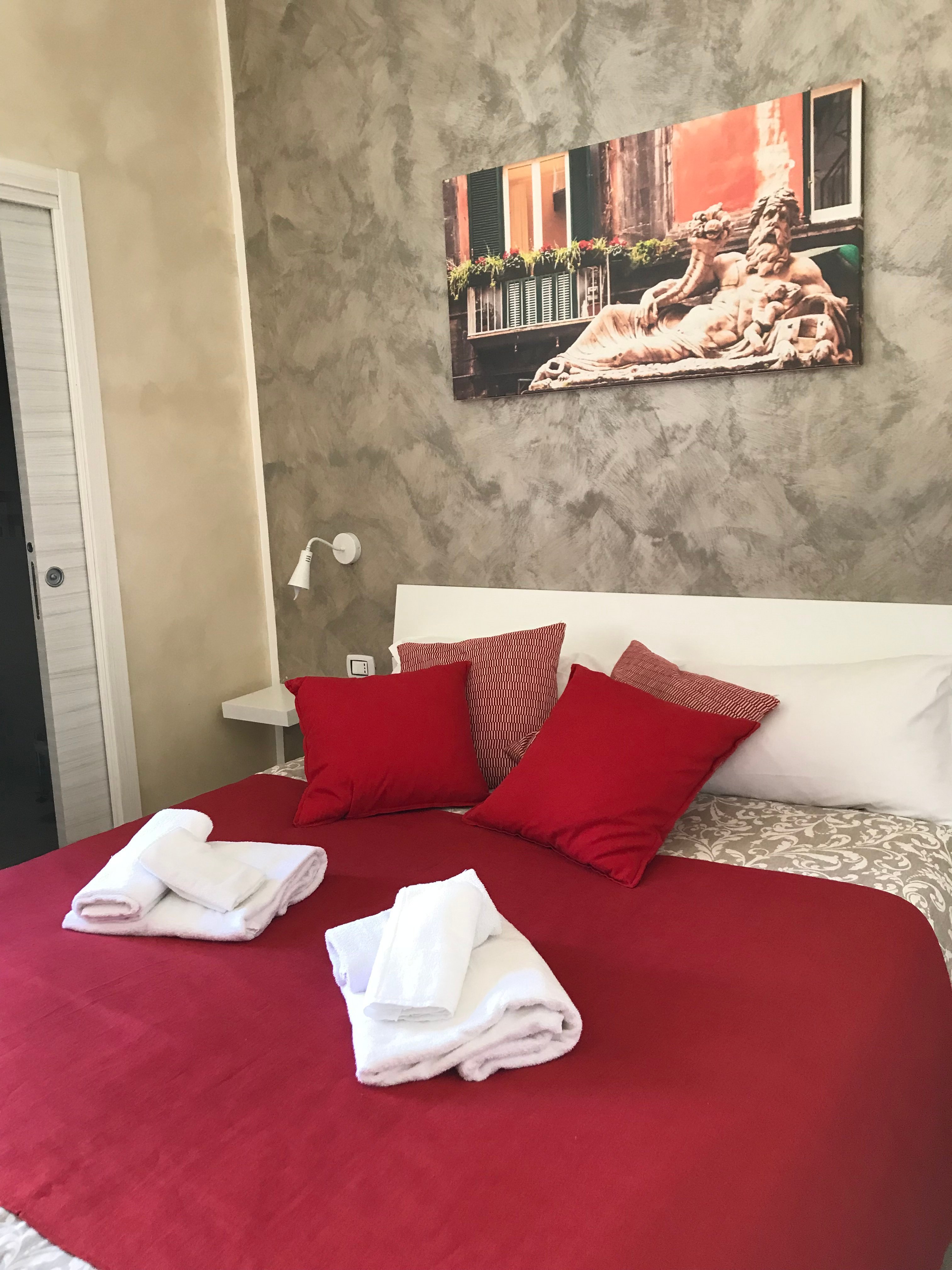 JOY NAPLES - Prices & B&B Reviews (Italy)