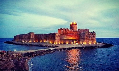 Un castello sul mare. 🏰🌊