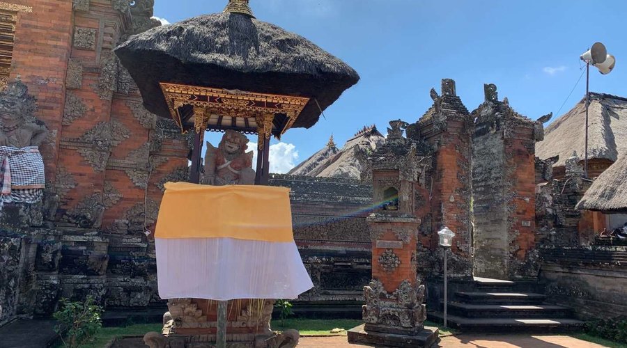 Pura Penataran Sasih