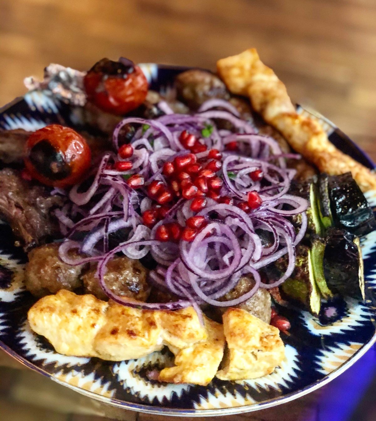 Анор чайхана каширское ш 4а отзывы. Чойхона shashlik. Шашлык Чайхана Самарканд. Садж Чайхана. Чайхана Фаррух Марьино.