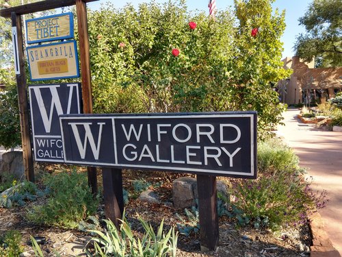 Doors, gardens, art along Santa Fe's Canyon Road - Digging