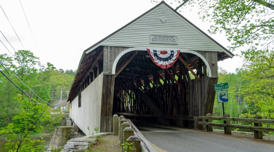 Pont couvert