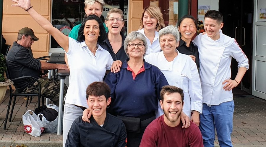L'équipe au complet