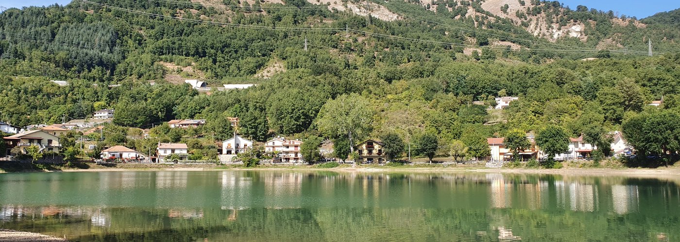 Lago e monte Sirino