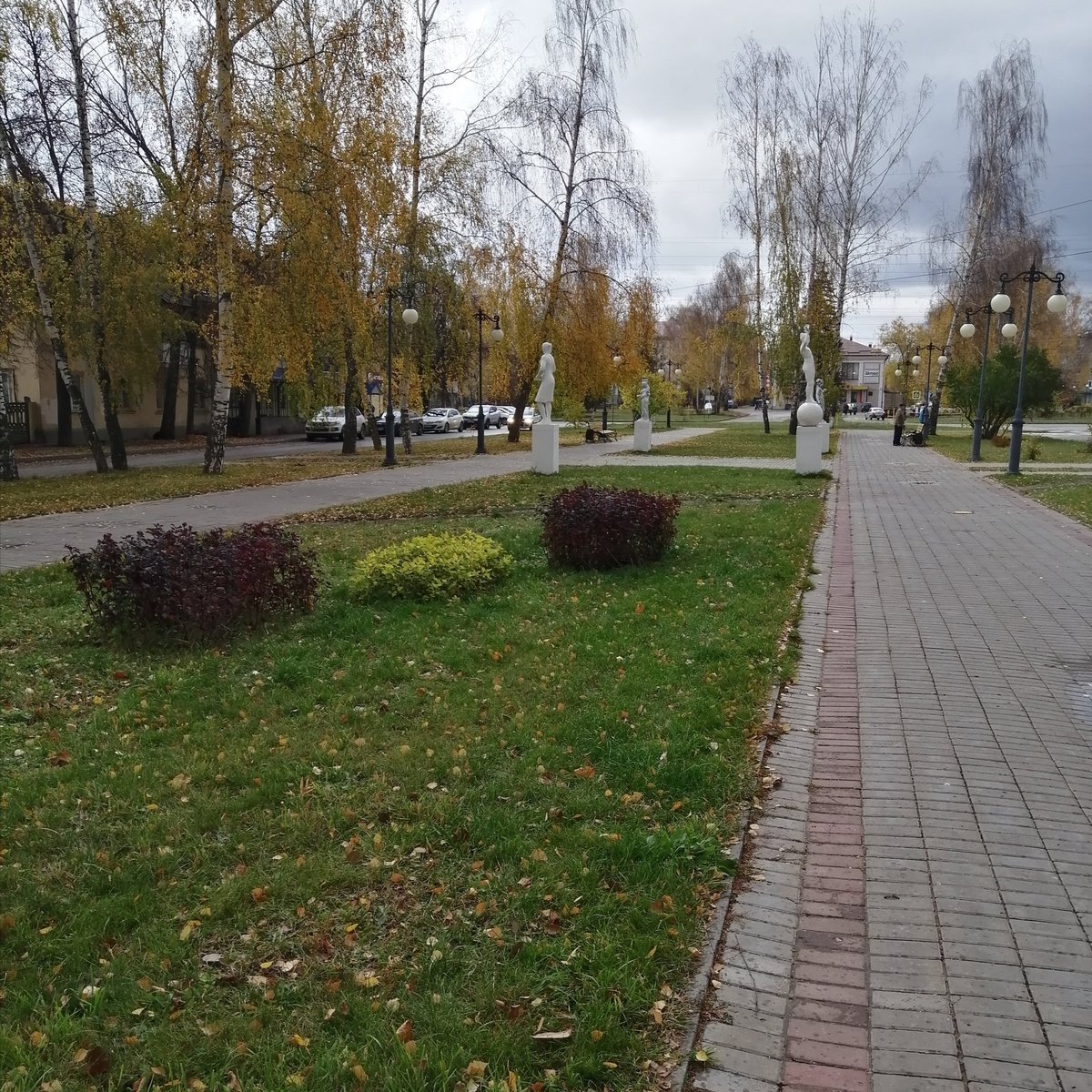 Мир зеленодольск. Зеленодольск парк. Улица мира Зеленодольск.