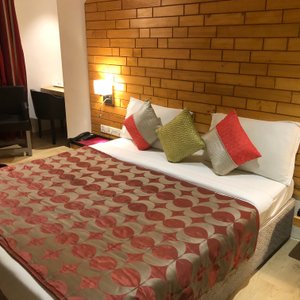Suite room