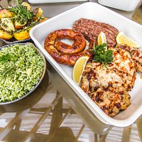 Menu Norton em família - pratos que servem de 3 a 4 pessoas. Válido para finais de semana e feriados.
