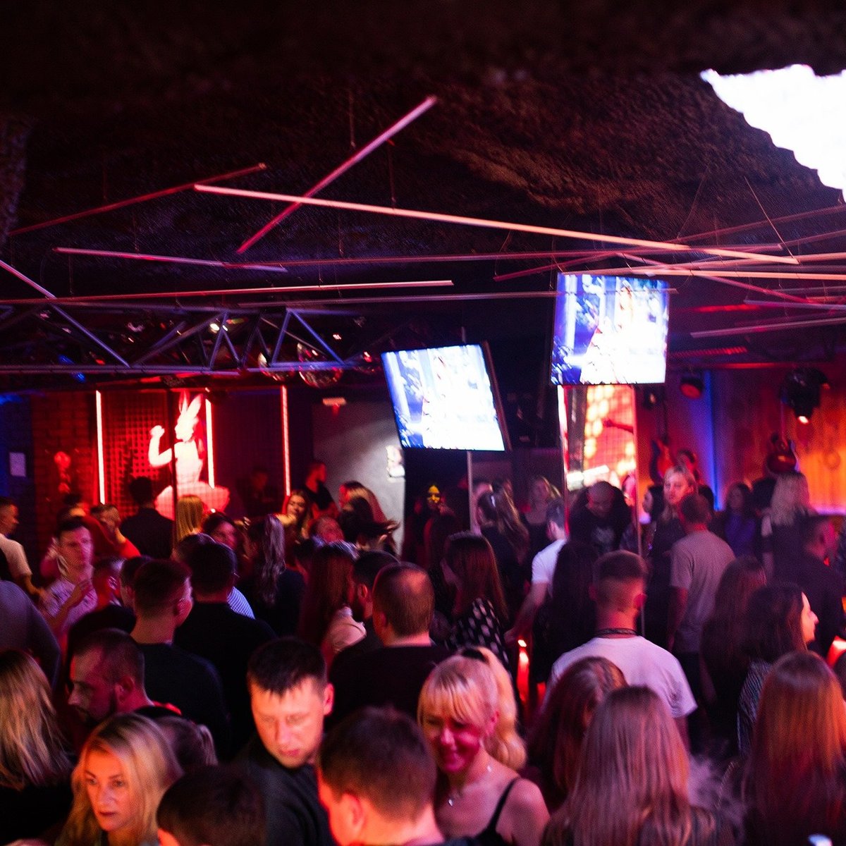 Lux Night & Karaoke Club - Khmelnytskyi - Lux Night & Karaoke Club의 리뷰 - 트립어드바이저
